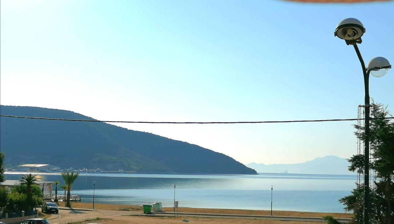Myrsini'S Sea View Apartment Nea Peramos  Exterior photo